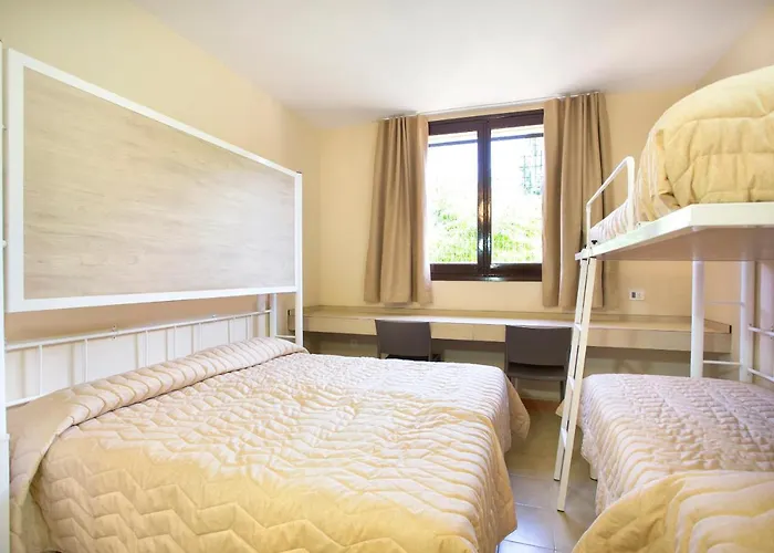 Finca Vallclara Hostel *
